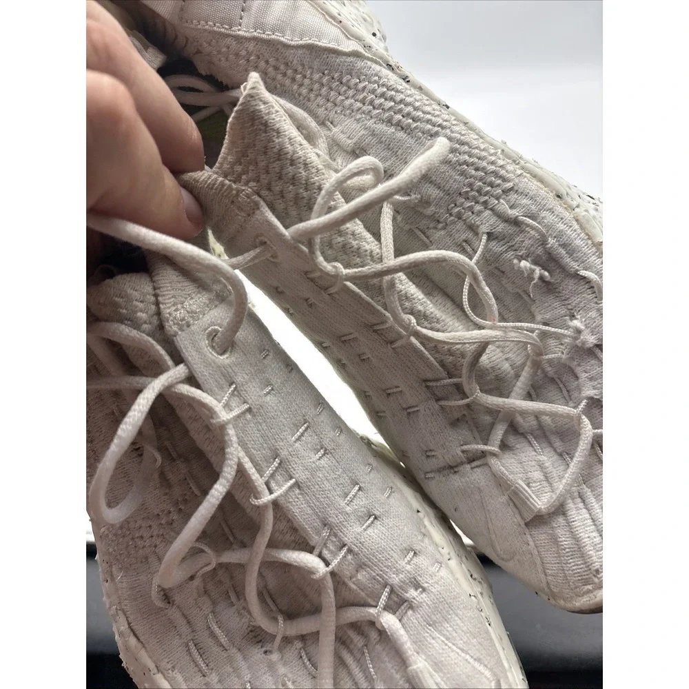 Nike Space Hippie White Women's 8 Low Top Lace Up Athletic Sneaker
